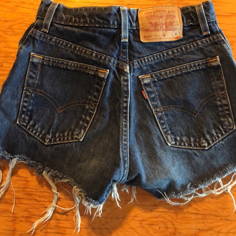 Distressed Levi’s shorts